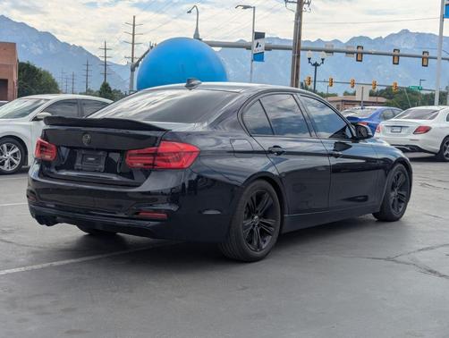 2016 BMW 328 i