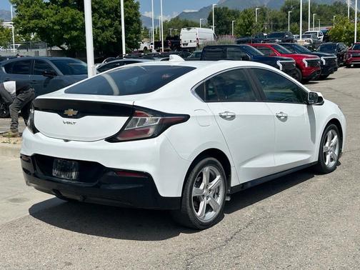 2017 Chevrolet Volt LT