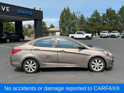 2012 Hyundai Accent GLS