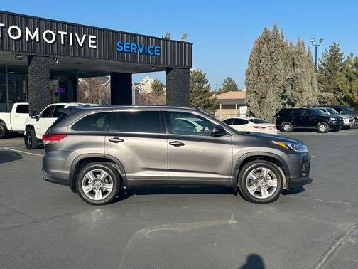 2017 Toyota Highlander Limited