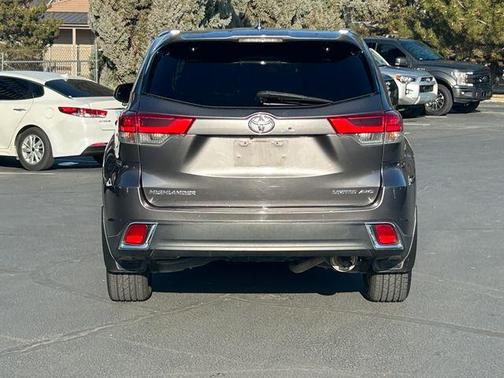 2017 Toyota Highlander Limited