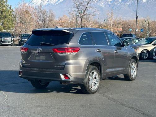 2017 Toyota Highlander Limited