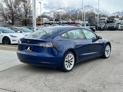 2022 Tesla Model 3 Base