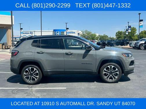 Sting Gray Clearcoat 2022 Jeep Compass Limited