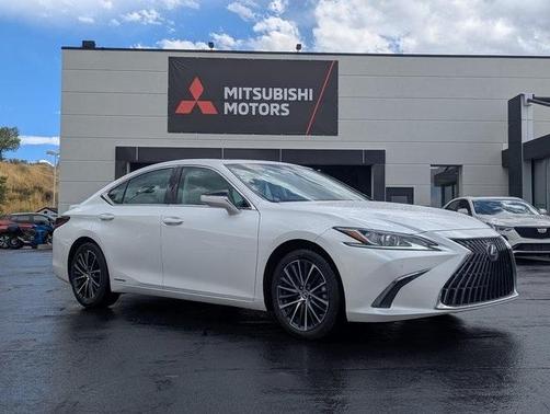 2022 Lexus ES 300h 300H