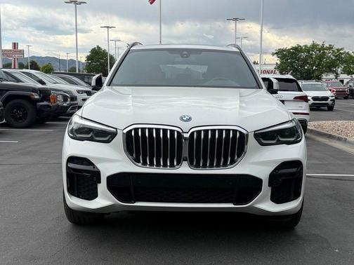 Alpine White 2023 BMW X5 PHEV xDrive45e
