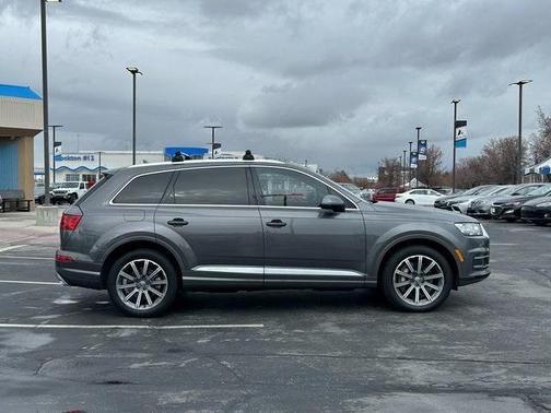 2019 Audi Q7 55 Premium Plus