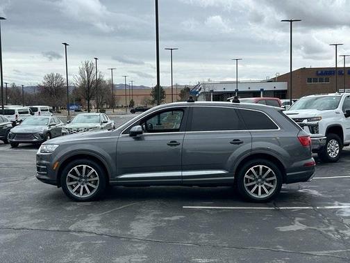 2019 Audi Q7 55 Premium Plus