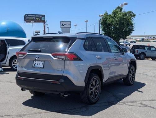 2022 Toyota RAV4 Hybrid XLE Premium