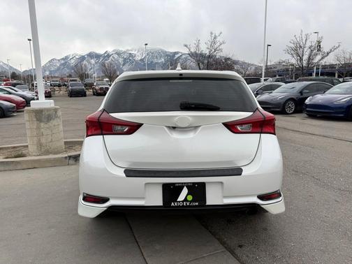 2017 Toyota Corolla iM Base