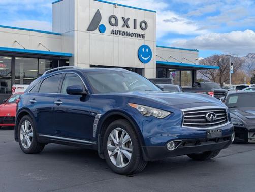 2016 INFINITI QX70 Base