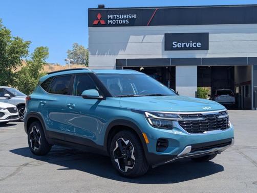 Blue 2024 Kia Seltos EX