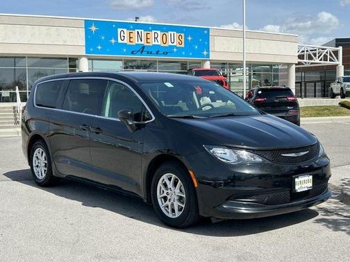 2023 Chrysler Voyager LX