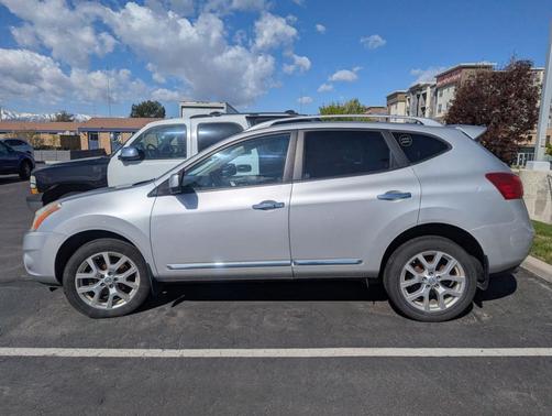 2012 Nissan Rogue SV w/SL Pkg