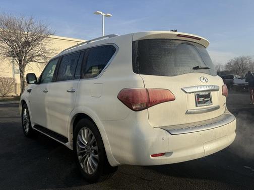 2016 INFINITI QX80 Base