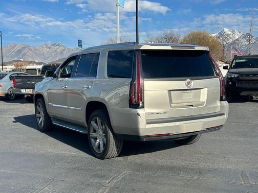 2015 Cadillac Escalade Luxury