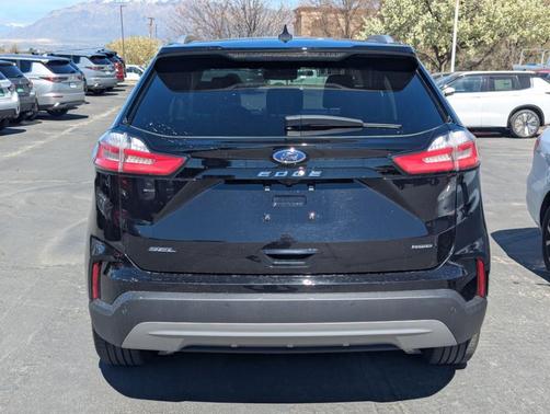 Black Metallic 2023 Ford Edge SEL