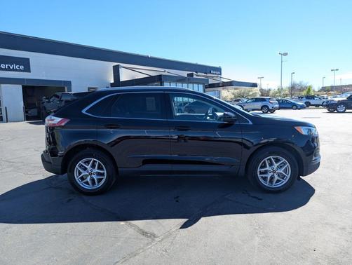 Black Metallic 2023 Ford Edge SEL