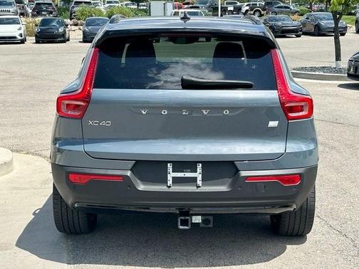 2021 Volvo XC40 Recharge Pure Electric P8