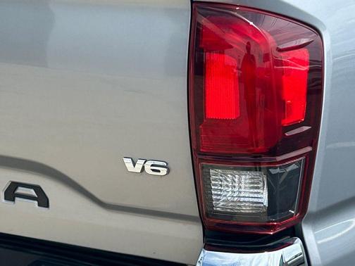 Silver Sky Metallic 2019 Toyota Tacoma SR5