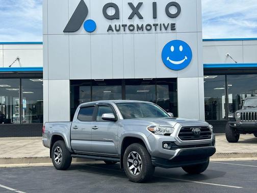 Silver Sky Metallic 2019 Toyota Tacoma SR5