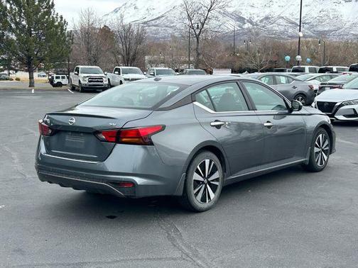 2022 Nissan Altima 2.5 SV