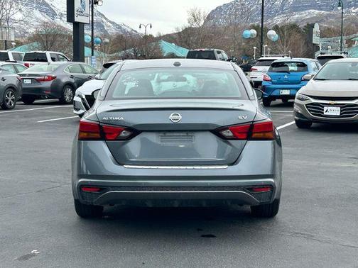 2022 Nissan Altima 2.5 SV