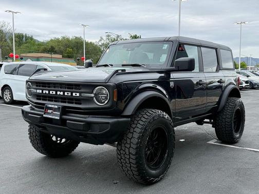 Shadow Black 2025 Ford Bronco Big Bend
