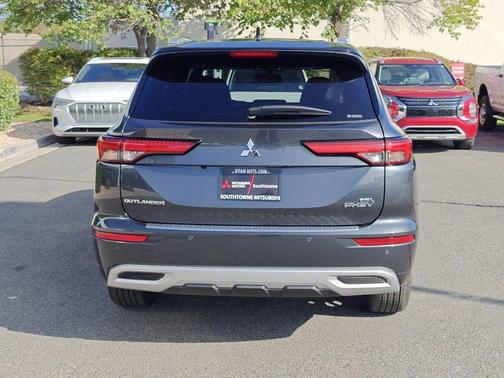 2025 Mitsubishi Outlander PHEV SEL