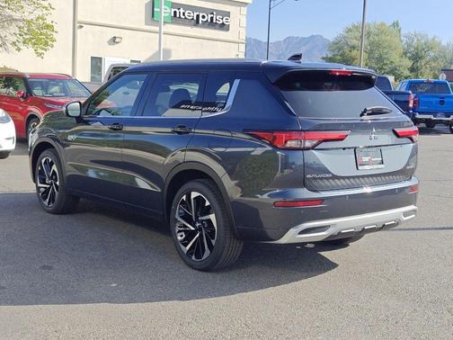 2025 Mitsubishi Outlander PHEV SEL