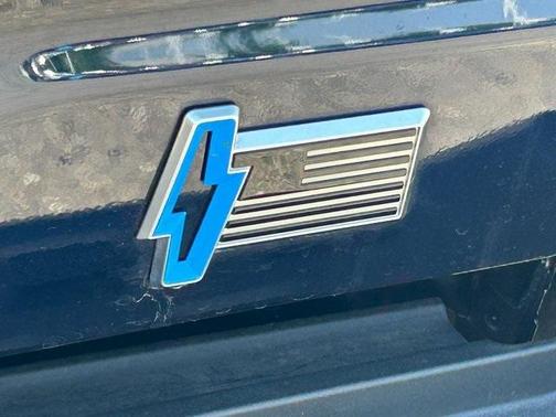 2024 Ford F-150 Lightning LARIAT