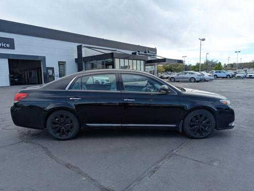 Black 2011 Toyota Avalon Limited