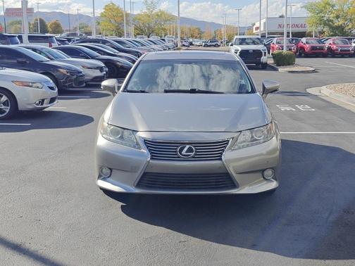 2015 Lexus ES 300h Base