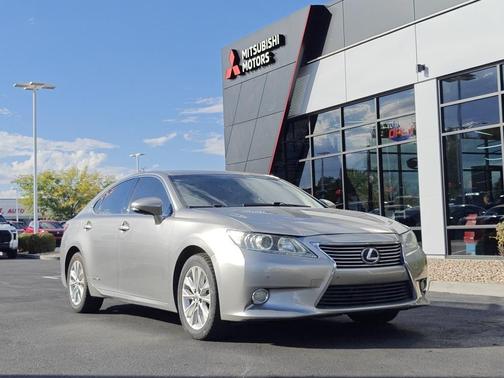 2015 Lexus ES 300h Base