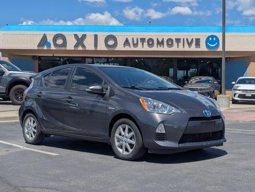 2014 Toyota Prius c Four