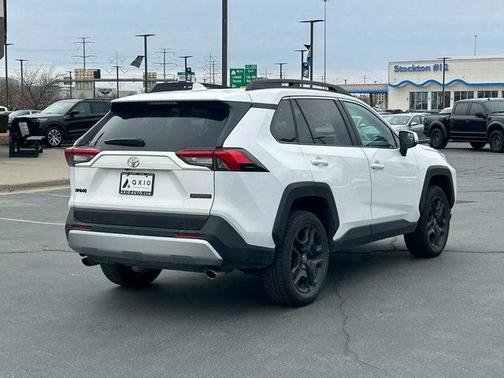 2024 Toyota RAV4 Adventure
