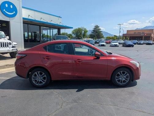 2019 Toyota Yaris Sedan L