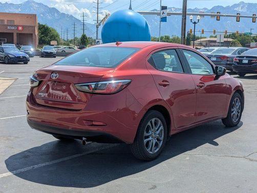 2019 Toyota Yaris Sedan XLE