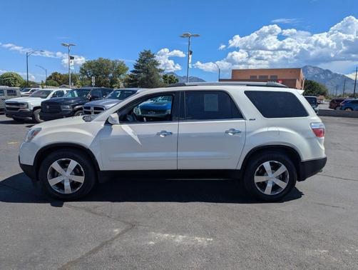 White Diamond Clearcoat 2012 GMC Acadia SLT-1