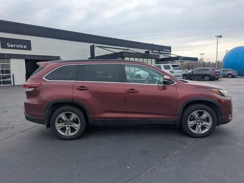 2019 Toyota Highlander 