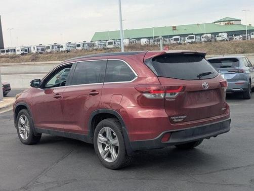 2019 Toyota Highlander 