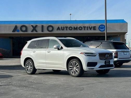 2020 Volvo XC90 T6 Momentum 7 Passenger