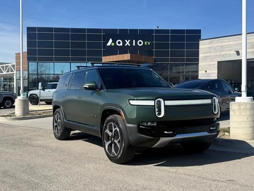 2023 Rivian R1S Adventure Quad Motor Large Pack