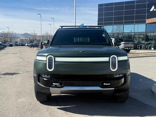 2023 Rivian R1S Adventure Quad Motor Large Pack