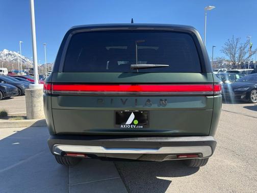 2023 Rivian R1S Adventure Quad Motor Large Pack