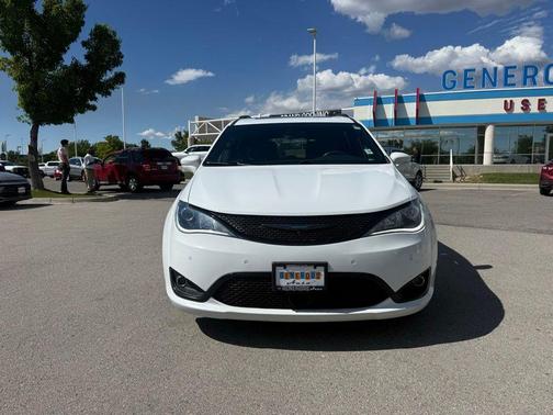 Bright White Clearcoat 2020 Chrysler Pacifica Hybrid Limited