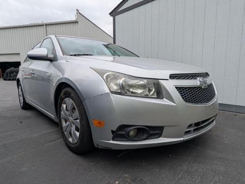 Silver Ice Metallic 2012 Chevrolet Cruze LS