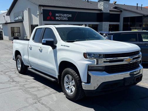 Summit White 2021 Chevrolet Silverado 1500 LT