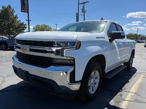 Summit White 2021 Chevrolet Silverado 1500 LT