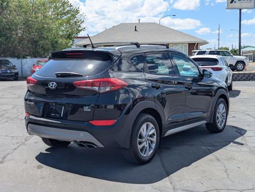 Black Noir Pearl 2017 Hyundai TUCSON Eco